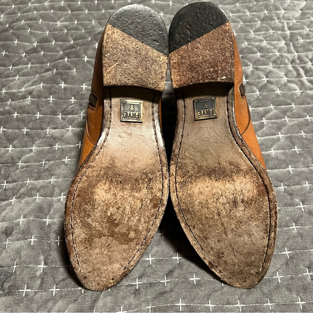 Frye boot - Picture 3 of 10